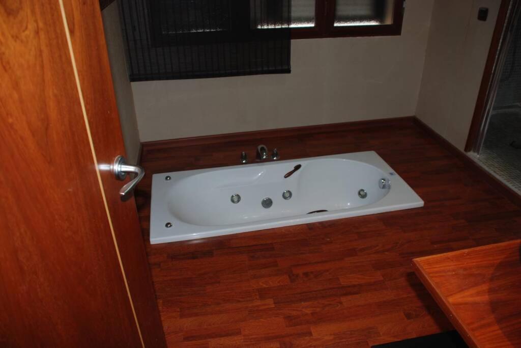 Casa De Campo Perfectamente Equipada Villa Jaen Ngoại thất bức ảnh